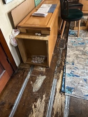 2303 Turnpike St, North Andover MA 01845-5813 exterior