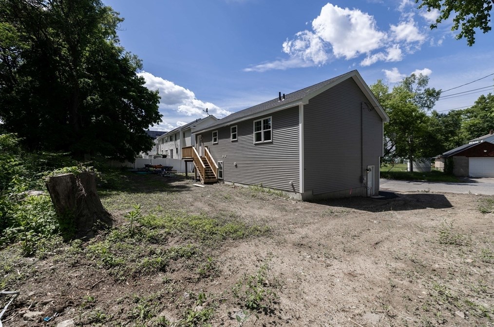 30 Enid St, Worcester MA 01604 exterior