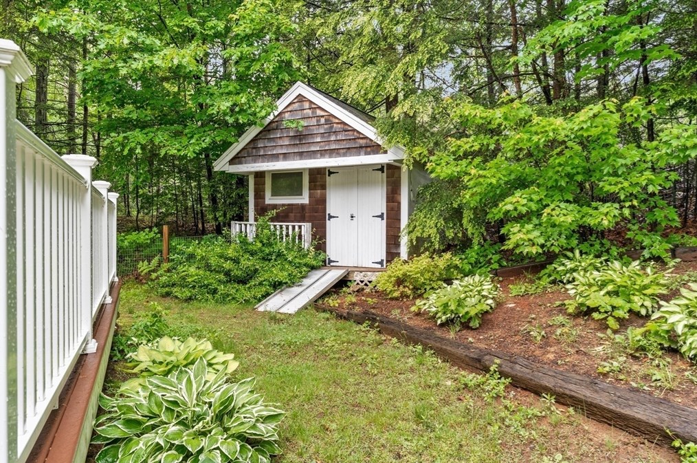 706 Conant Rd, Royalston MA 01331-9453 exterior