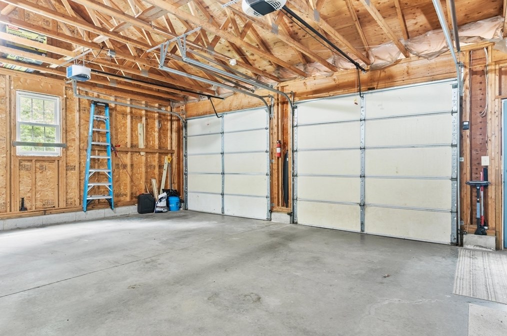 706 Conant Rd, Royalston MA 01331-9453 exterior