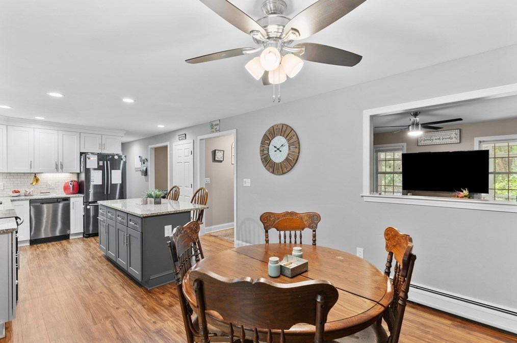 706 Conant Rd, Royalston MA 01331-9453 exterior