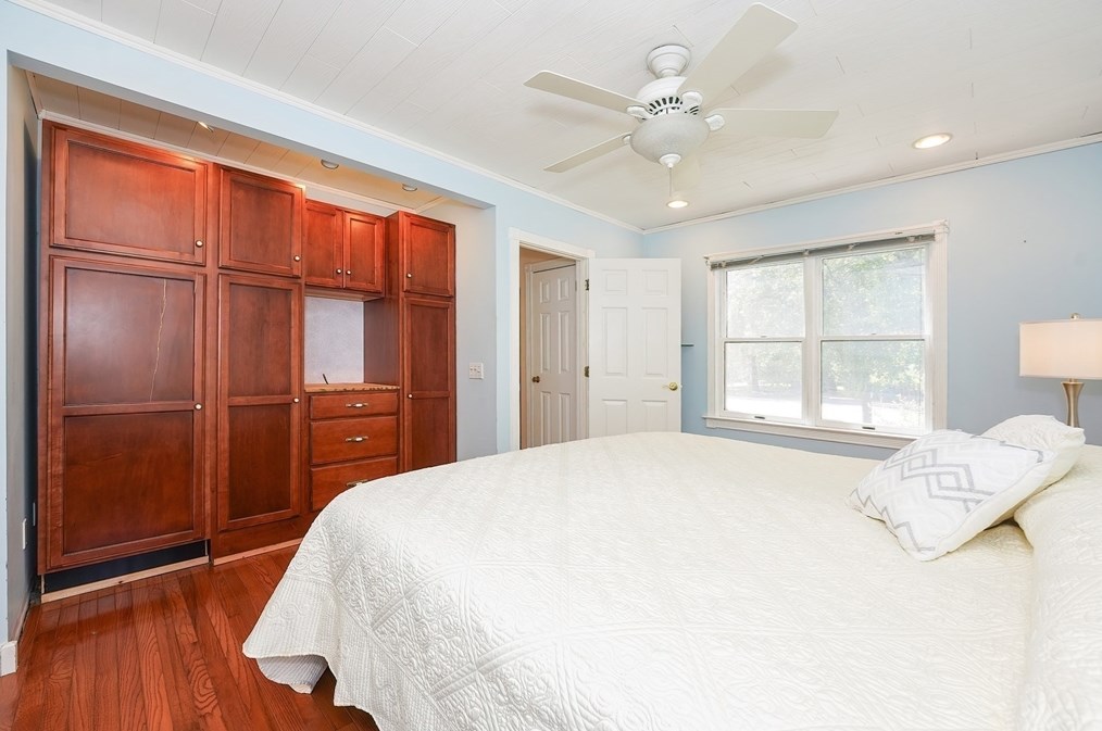 456 Gleasondale Rd, Stow MA  01775-1437 exterior