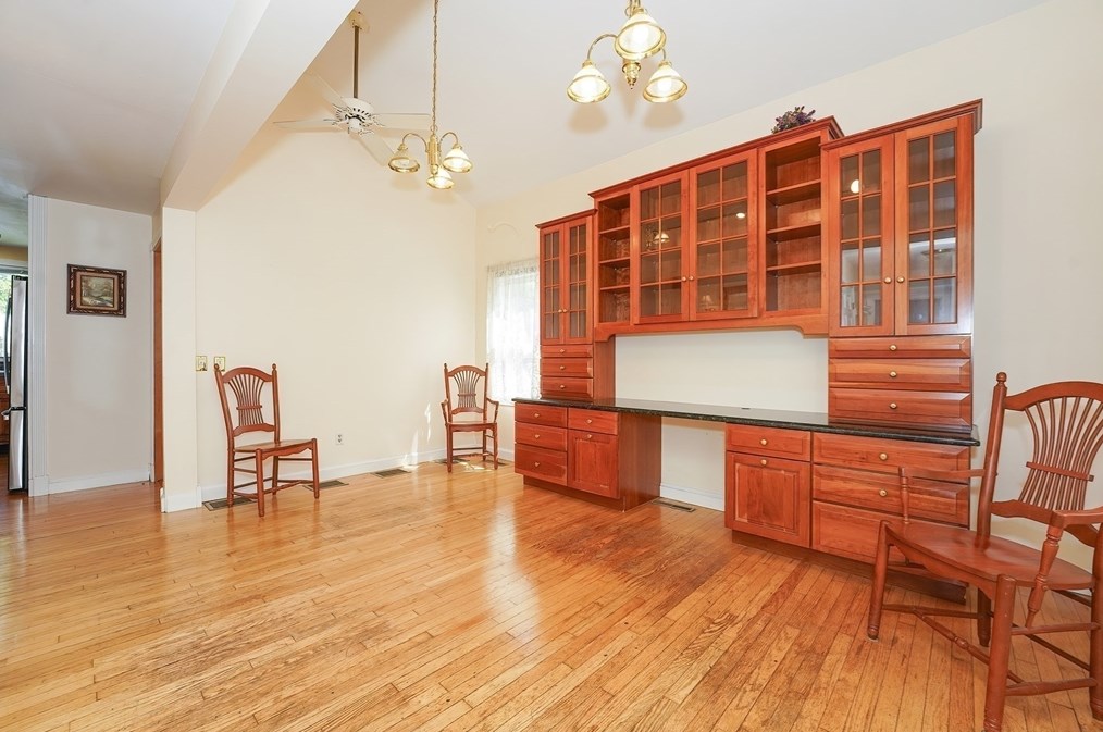 456 Gleasondale Rd, Stow MA  01775-1437 exterior