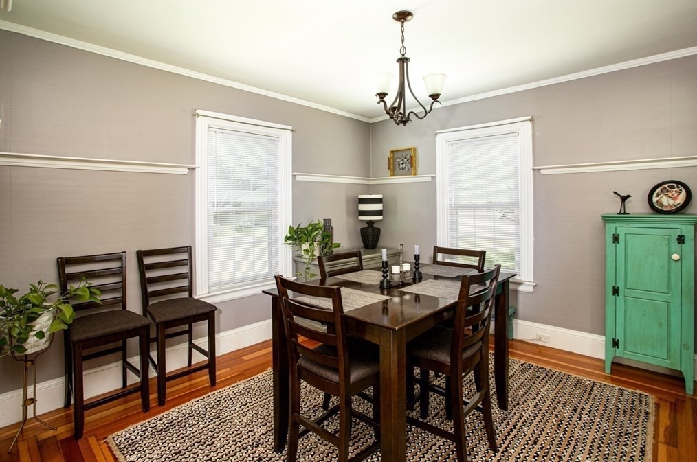 9 Warren Ave, Seekonk MA 02771-3814 exterior