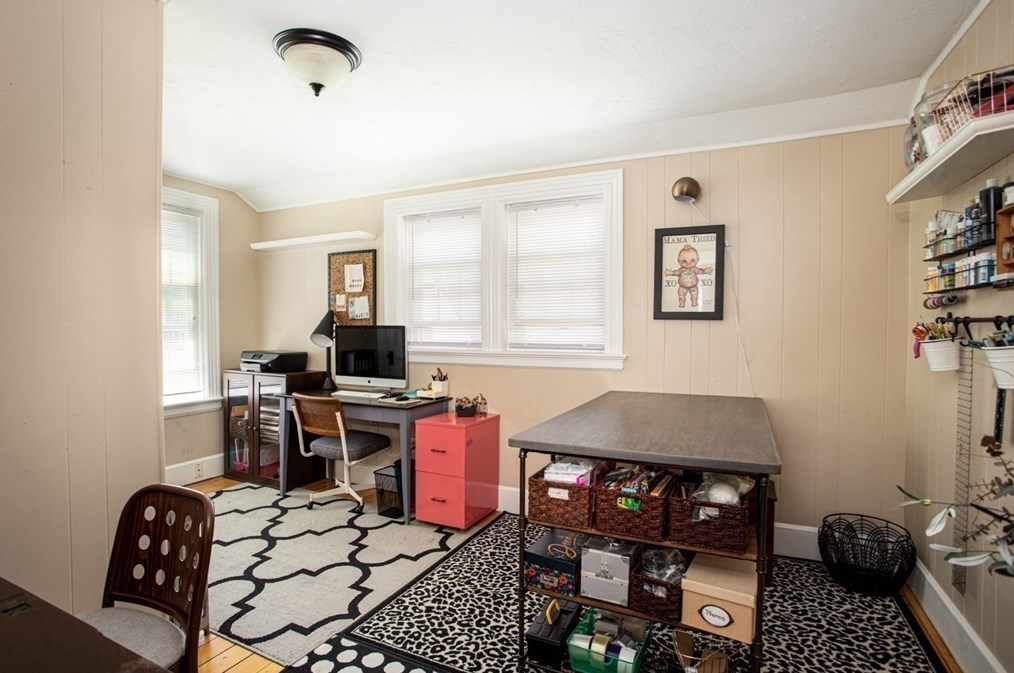 9 Warren Ave, Seekonk MA 02771-3814 exterior