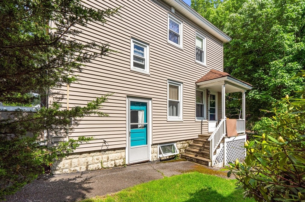 16 16 Ave, Haverhill MA 01830-2618 exterior