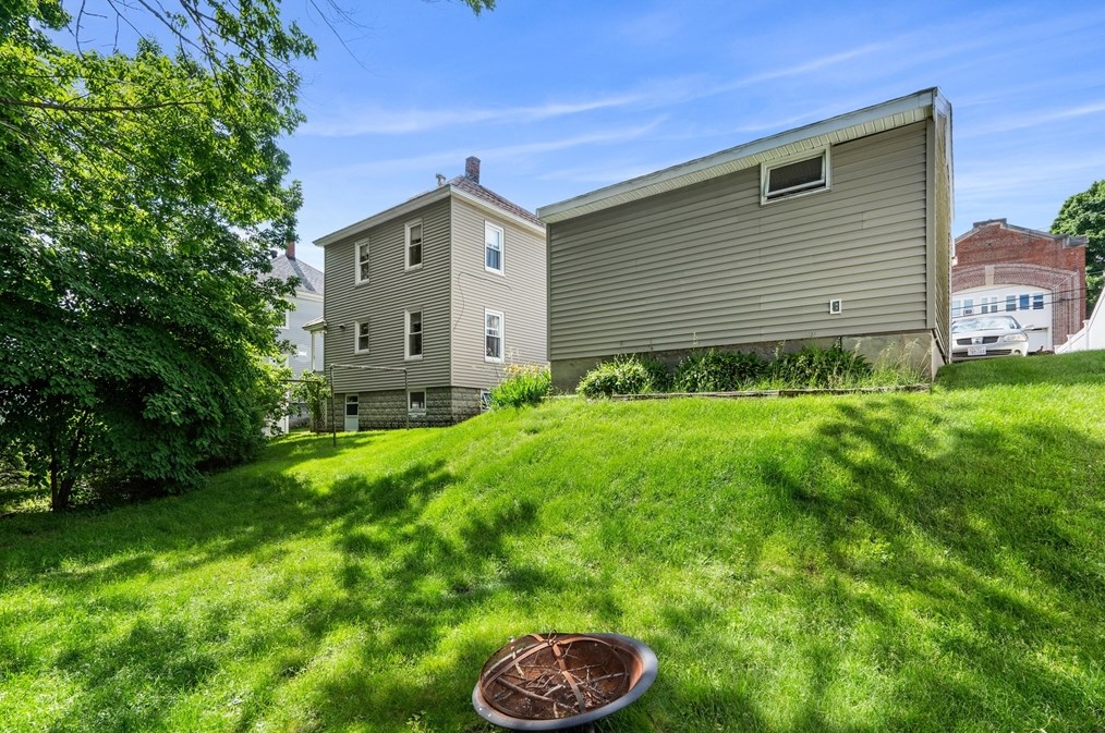 16 16 Ave, Haverhill MA 01830-2618 exterior