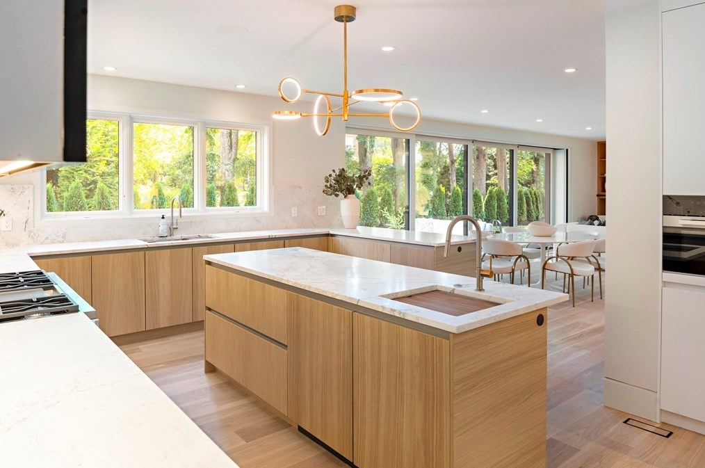 115 Mandalay Rd, Newton MA 02459-1336 exterior