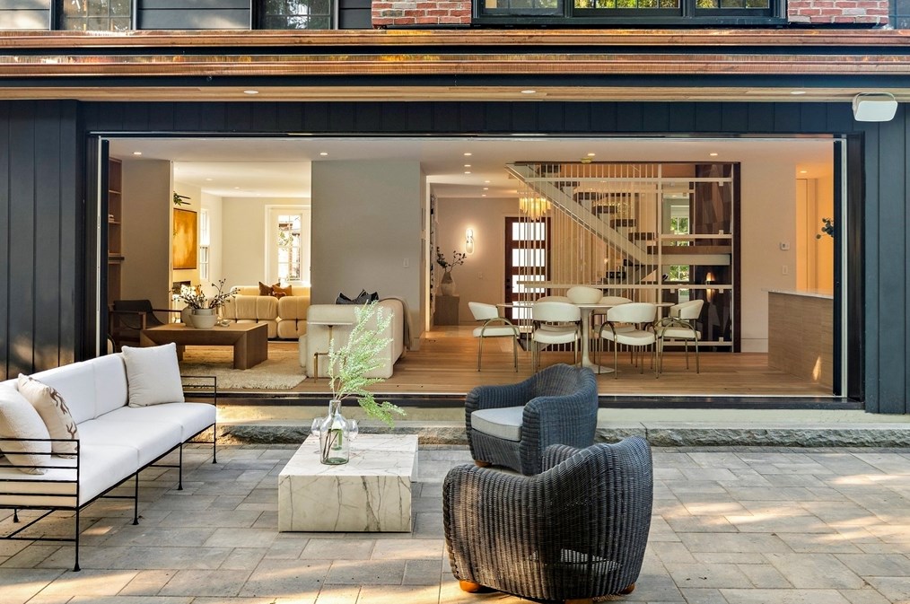 115 Mandalay Rd, Newton MA 02459-1336 exterior