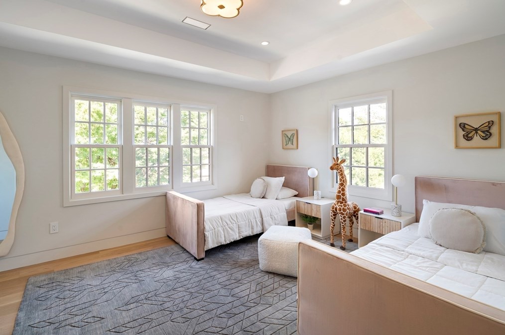 115 Mandalay Rd, Newton MA 02459-1336 exterior