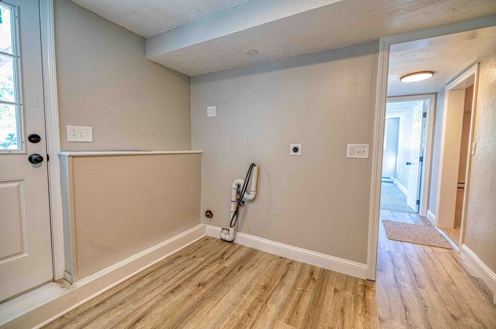 397 High St, Whitman MA 02382-1121 exterior