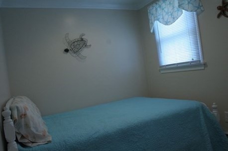 23 Highview Ave, Mashpee MA 02649-4300 exterior