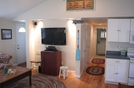 23 Highview Ave, Mashpee MA 02649-4300 exterior