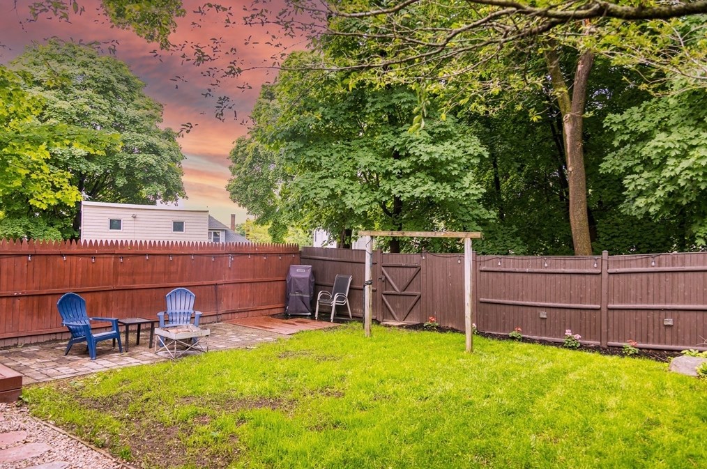 20 Eastman Ave, Swampscott MA  01907-1247 exterior