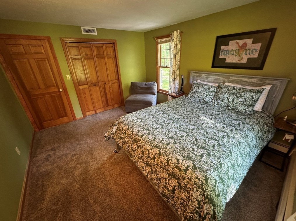 4 Longobardi Dr, Franklin MA exterior