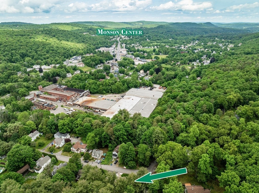 23 Reynolds Ave, Monson MA  01057-1412 exterior