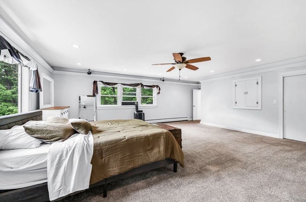 23 Reynolds Ave, Monson MA  01057-1412 exterior