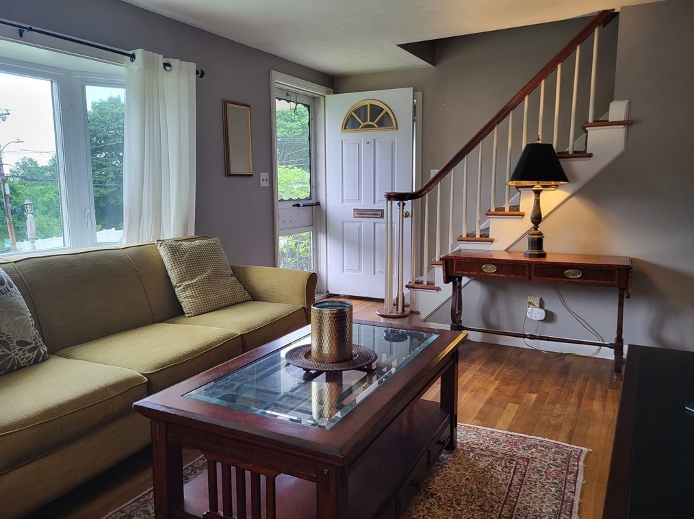 54 Colby Ave, Worcester MA 01605-2207 exterior