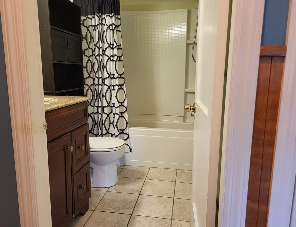 54 Colby Ave, Worcester MA 01605-2207 exterior