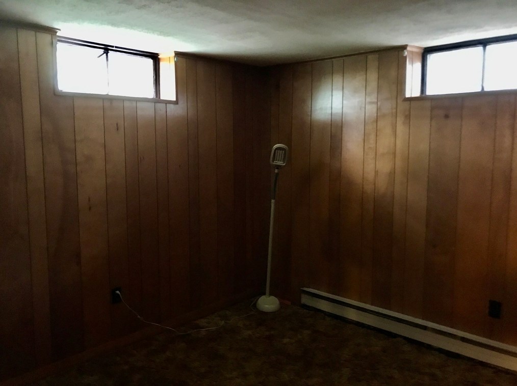 24 Cayuga Ave, Mashpee MA 02649-4936 exterior