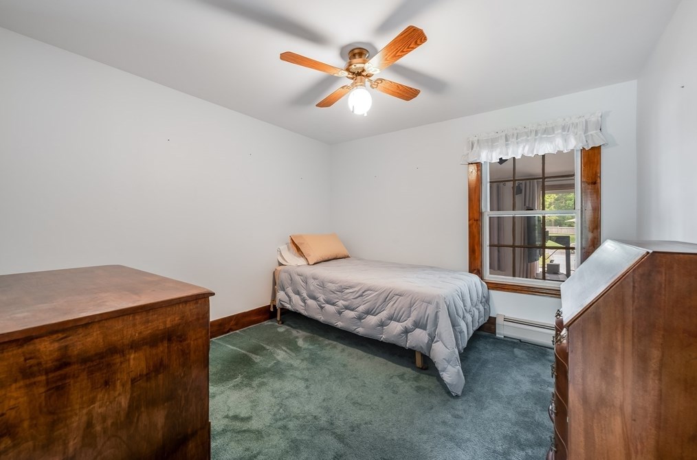 261 Asbury St, Hamilton MA 01982-1842 exterior