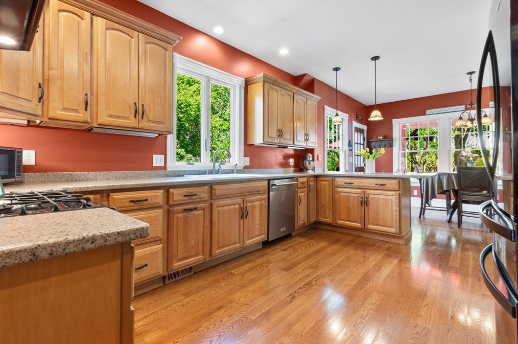 15 Braman St, Danvers MA 01923-1941 exterior