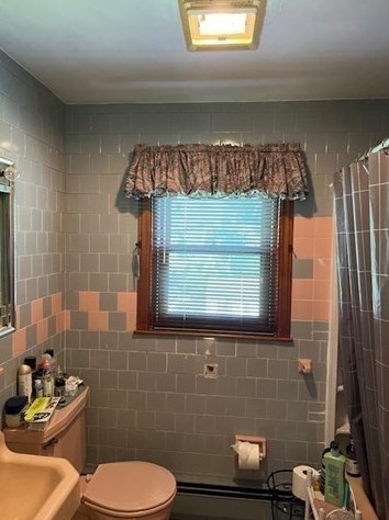 151 Bunker Hl Ave, Lowell MA 01850-1903 exterior