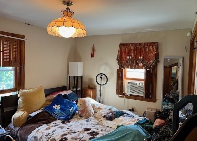 151 Bunker Hl Ave, Lowell MA 01850-1903 exterior