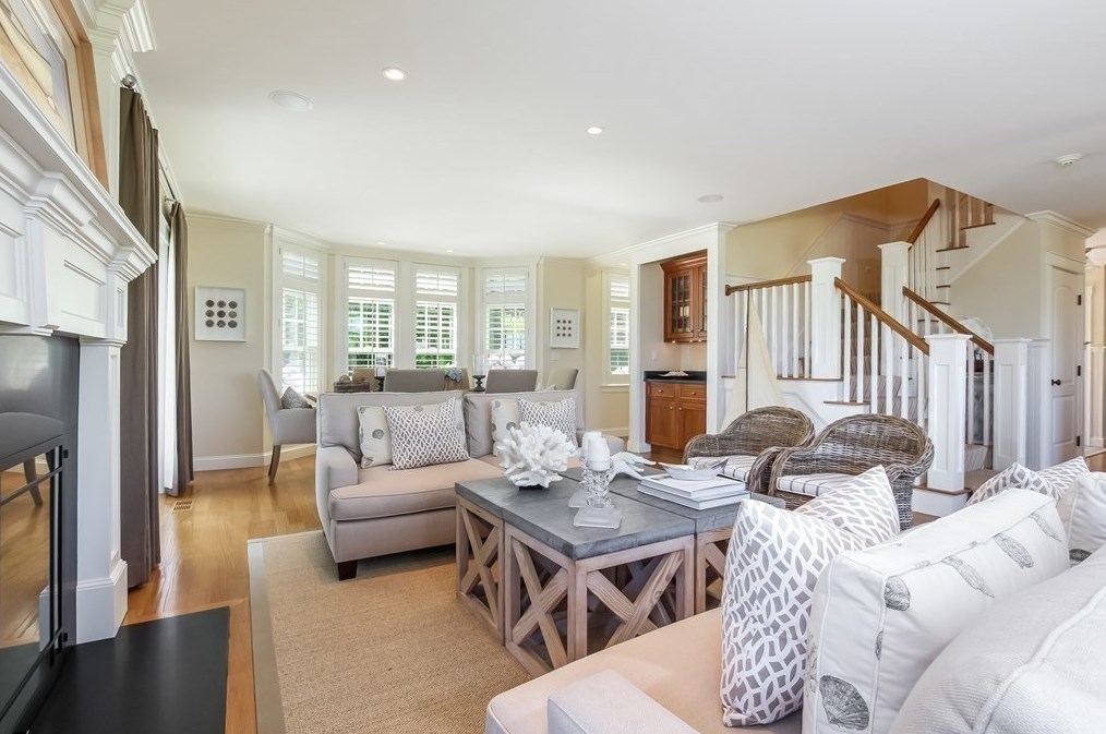 39 Seaview Ter, Chatham MA 02633-2334 exterior