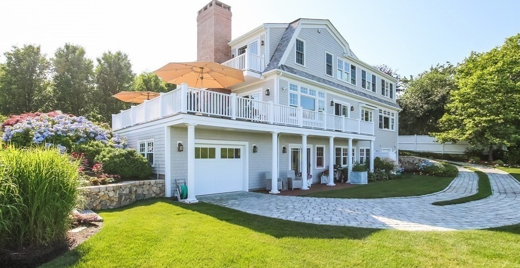 39 Seaview Ter, Chatham MA 02633-2334 exterior