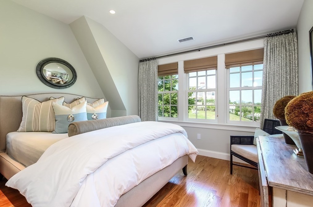 39 Seaview Ter, Chatham MA 02633-2334 exterior