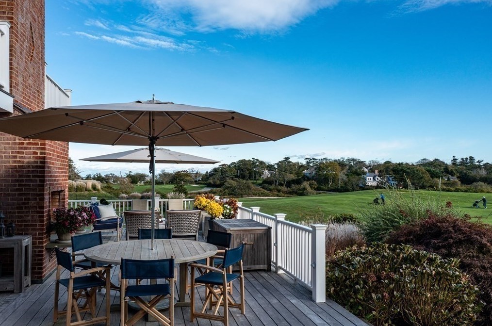 39 Seaview Ter, Chatham MA 02633-2334 exterior