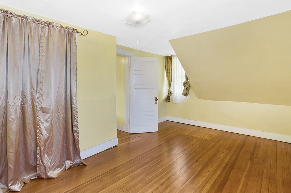 63 Edgewood St, Springfield MA 01109-3025 exterior