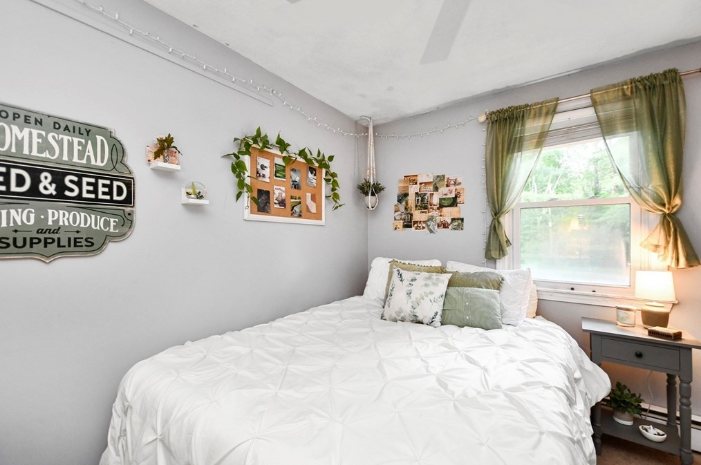 8 Meadowbrook Way, Norfolk MA 02056-1024 exterior