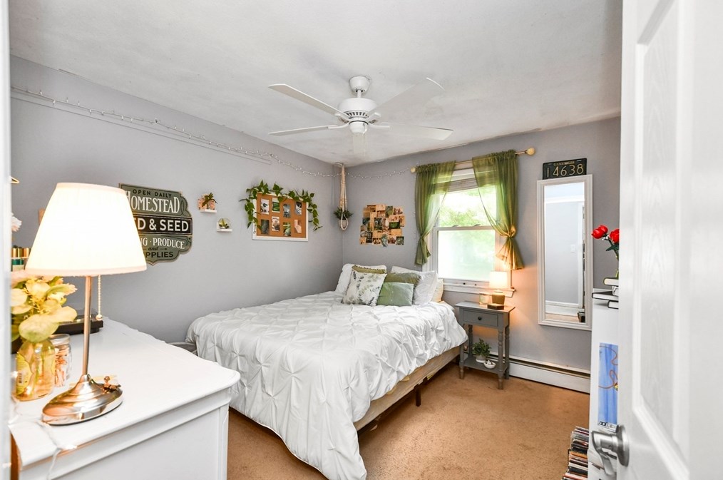 8 Meadowbrook Way, Norfolk MA 02056-1024 exterior