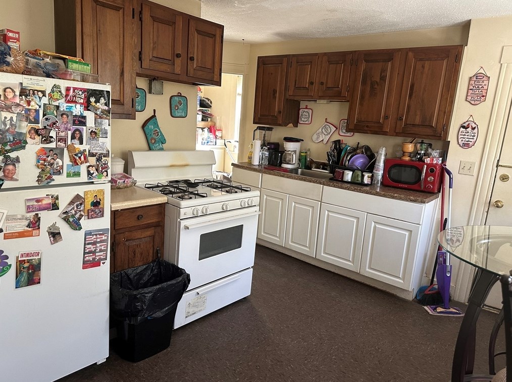 103 Conway St, Greenfield MA 01301-1516 exterior