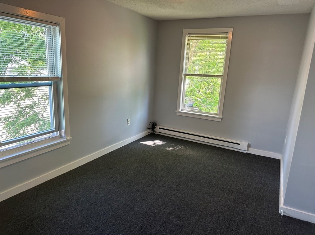 103 Conway St, Greenfield MA 01301-1516 exterior