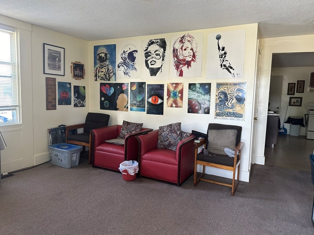 103 Conway St, Greenfield MA 01301-1516 exterior