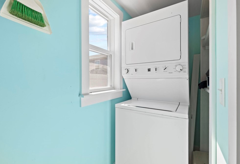 19 Channel St, Mattapoisett MA 02739-2145 exterior