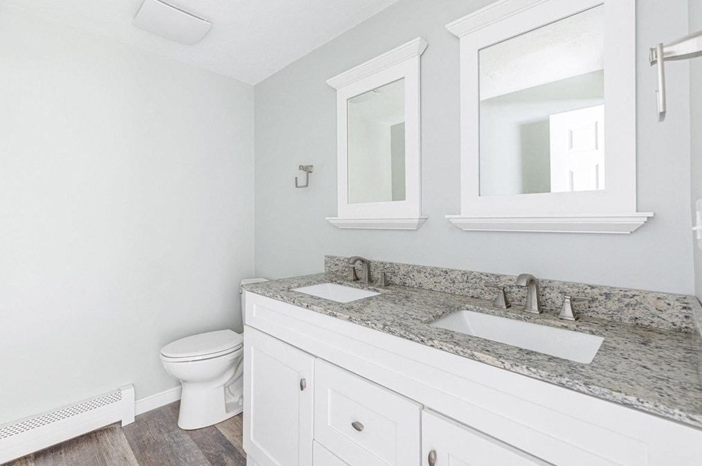 8 Cardinal Dr, Plymouth MA exterior