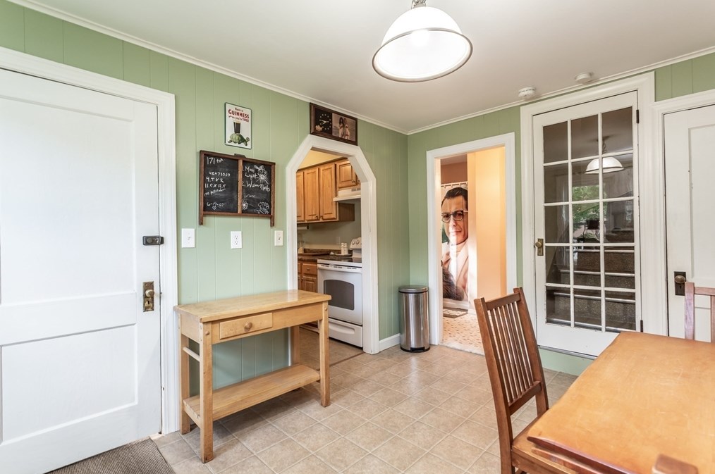 123 Huard St, Fall River MA 02721-3621 exterior