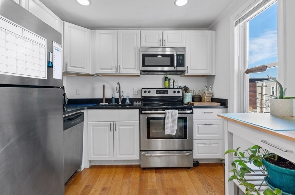 7 Burrill Pl, Boston MA  exterior