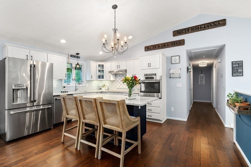 99 Keene Rd, New Bedford MA 02743-1306 exterior