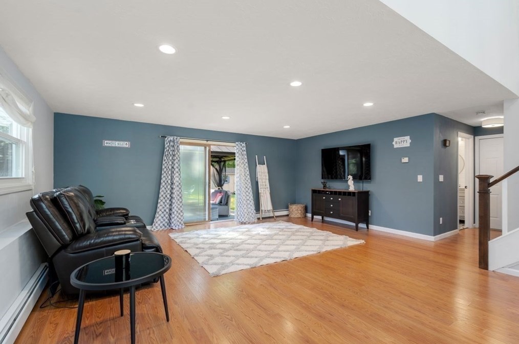 99 Keene Rd, New Bedford MA 02743-1306 exterior