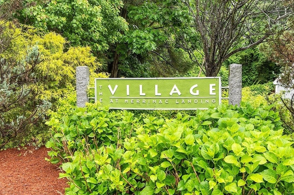 11 Merrimac Way, Tyngsborough MA  01879-2763 exterior