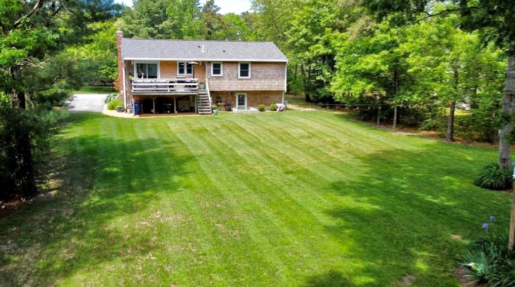 3 Fulton St, Plymouth MA 02360-5229 exterior