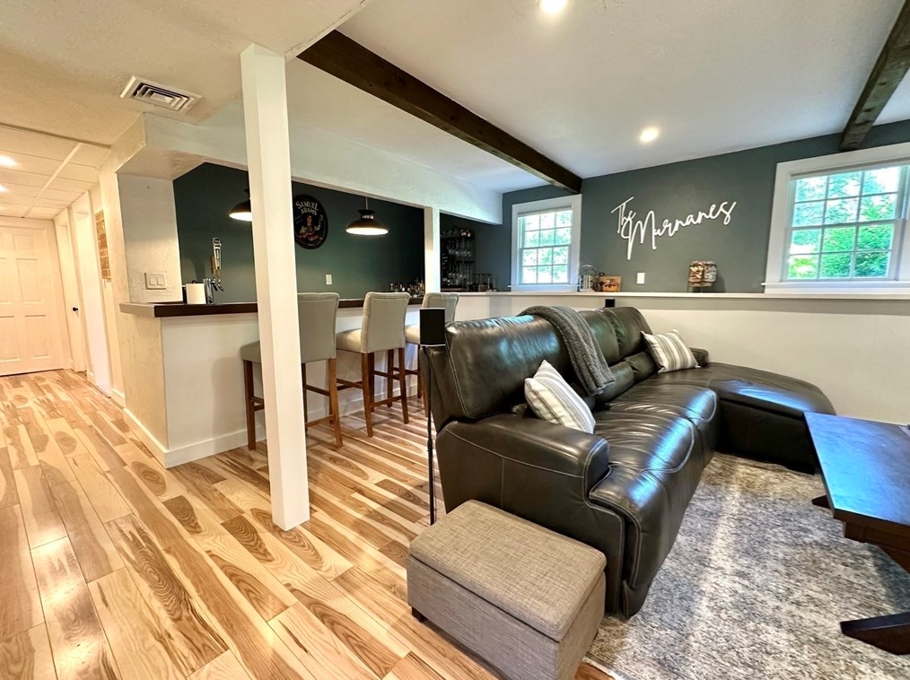 3 Fulton St, Plymouth MA 02360-5229 exterior