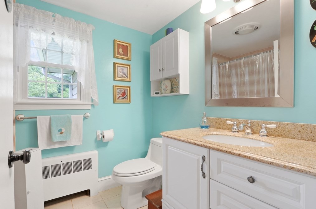 80 Frst Ave Ext, Plymouth MA 02360-4433 exterior