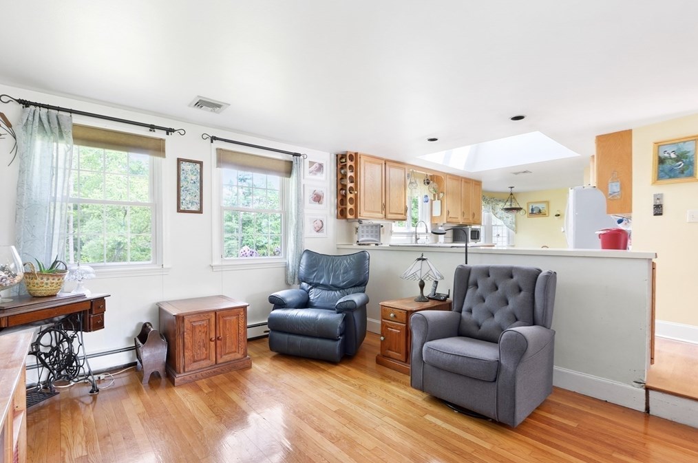 80 Frst Ave Ext, Plymouth MA 02360-4433 exterior