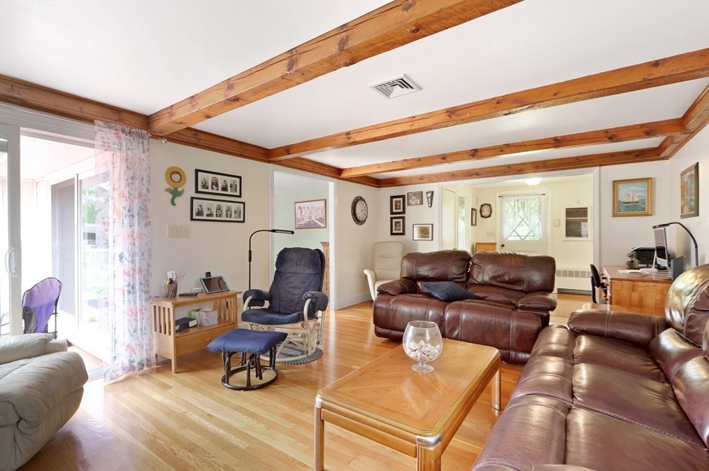 80 Frst Ave Ext, Plymouth MA 02360-4433 exterior